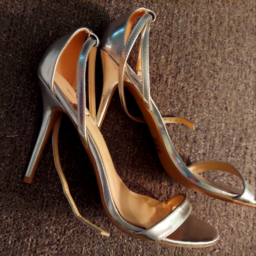 Silver Heels size 11